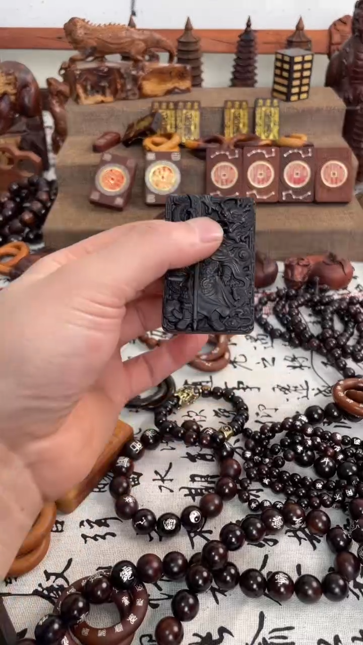 【闪购商品】木枣木  玉华立刀关二爷吊坠