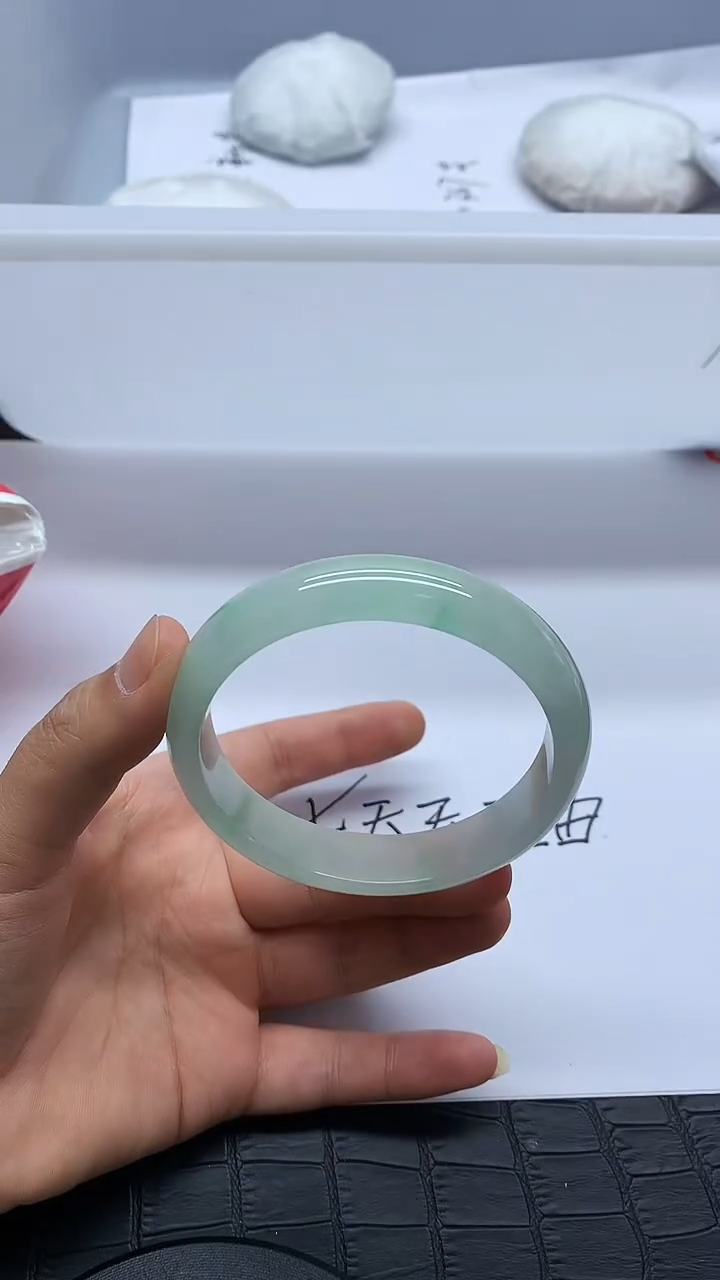 134直播间所见即所得一物一拍60-61