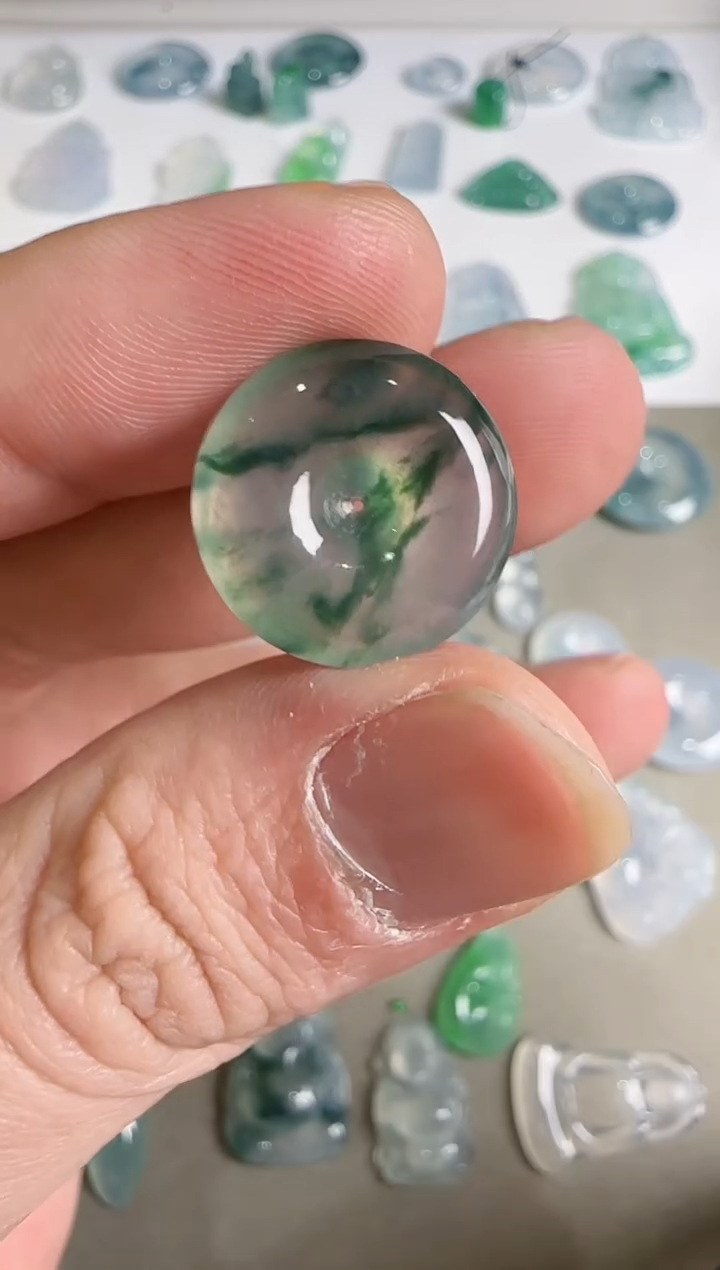 吊坠(不含链)未镶嵌翡翠.