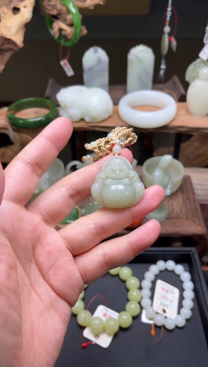 【闪购商品】和田玉吊坠未镶嵌且末青白 佛公 30554