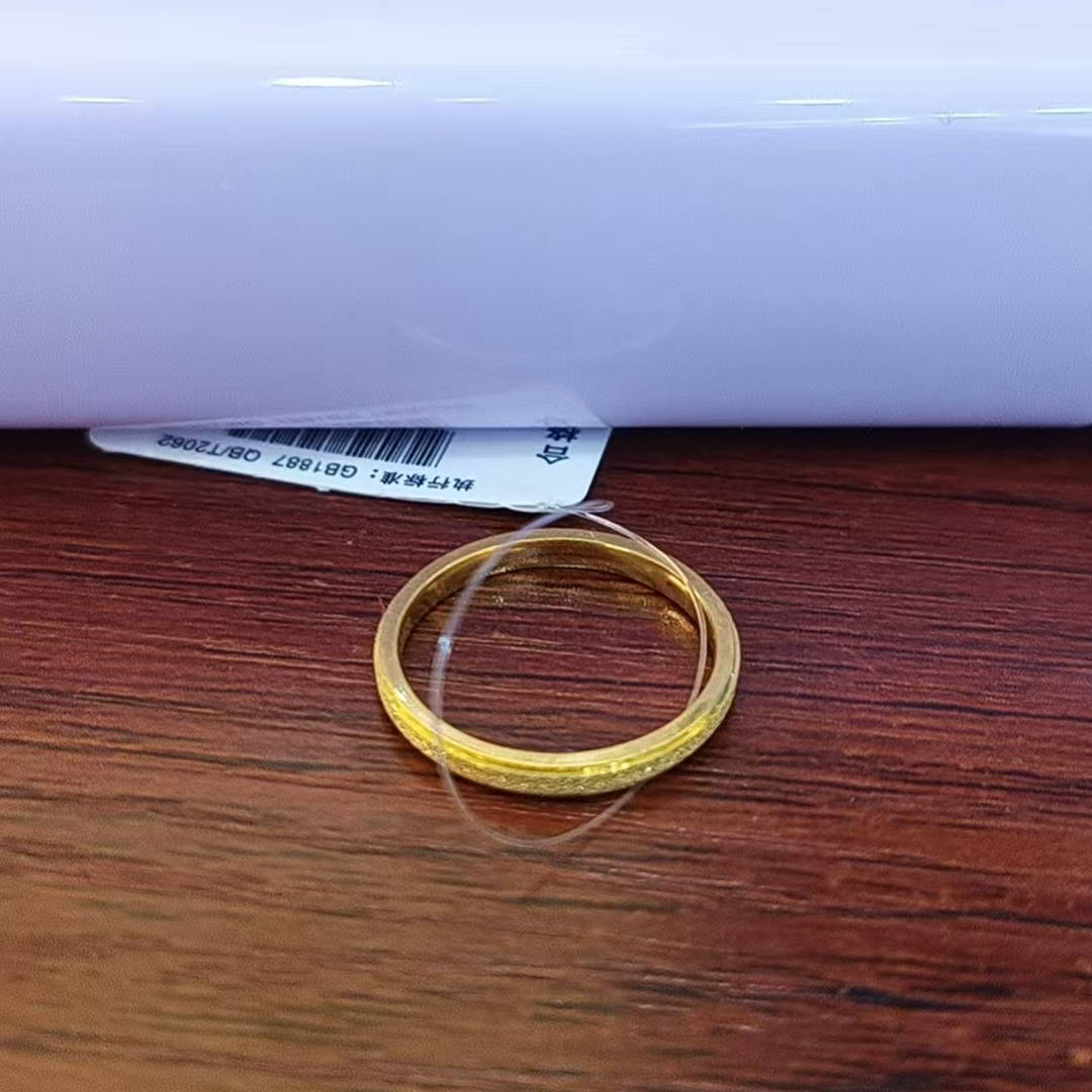 红飞珠宝足金戒指