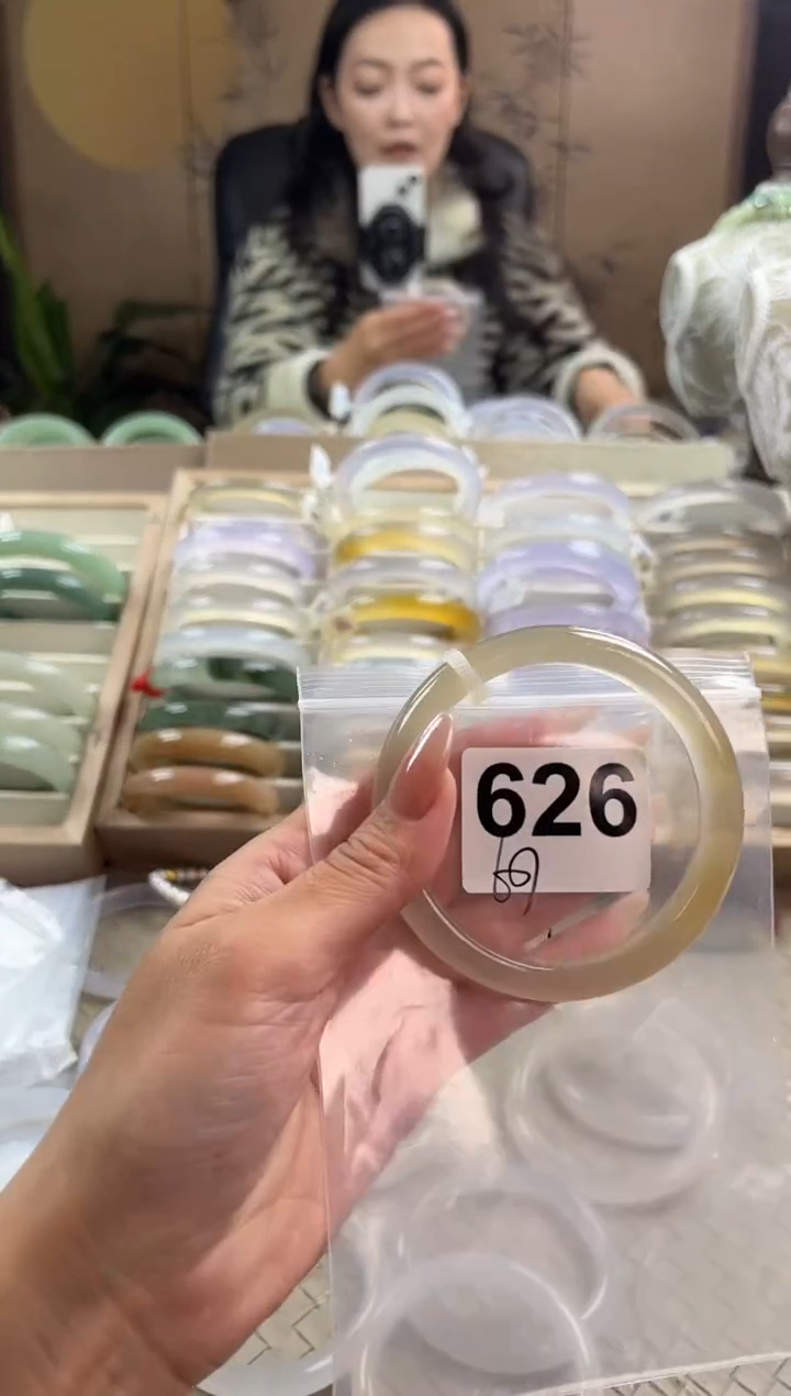 手镯玛瑙/玉髓未镶嵌626