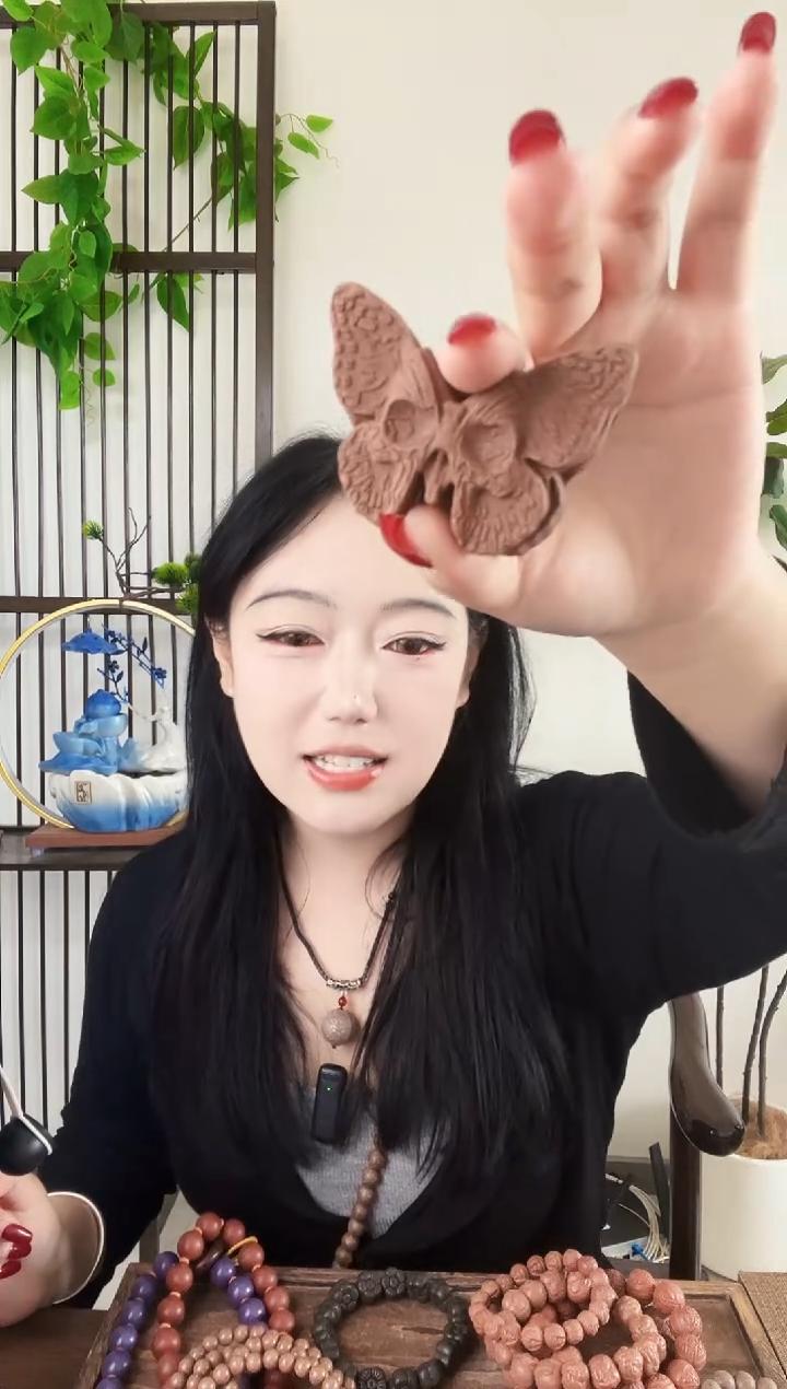 泥塑【参茸骷髅蝴蝶】古法合香