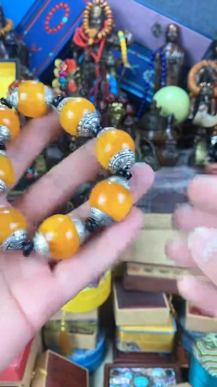 【闪购商品】琥珀手链未镶嵌猪妹专属精品摆件