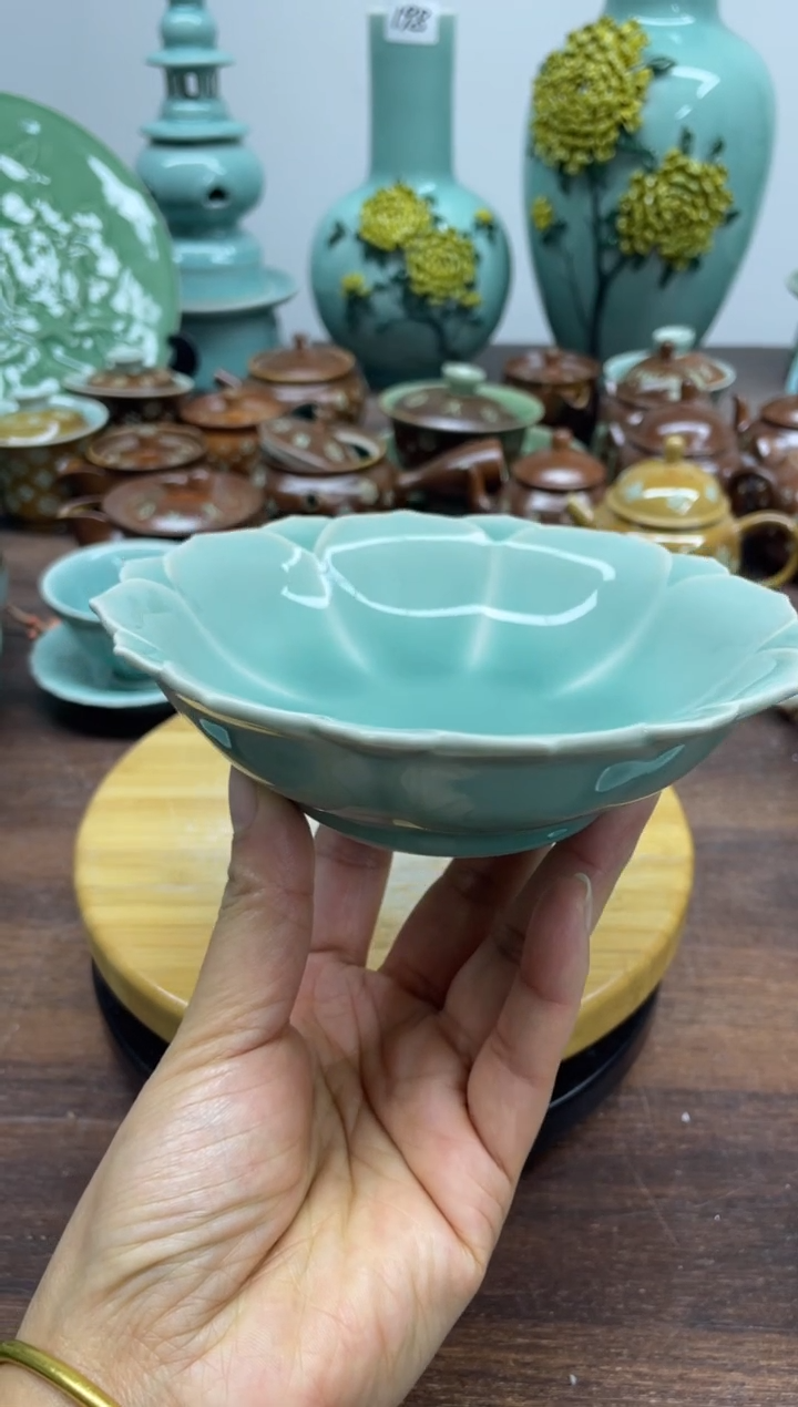 特价青瓷 慧语瓷坊 微瑕13.5厘米