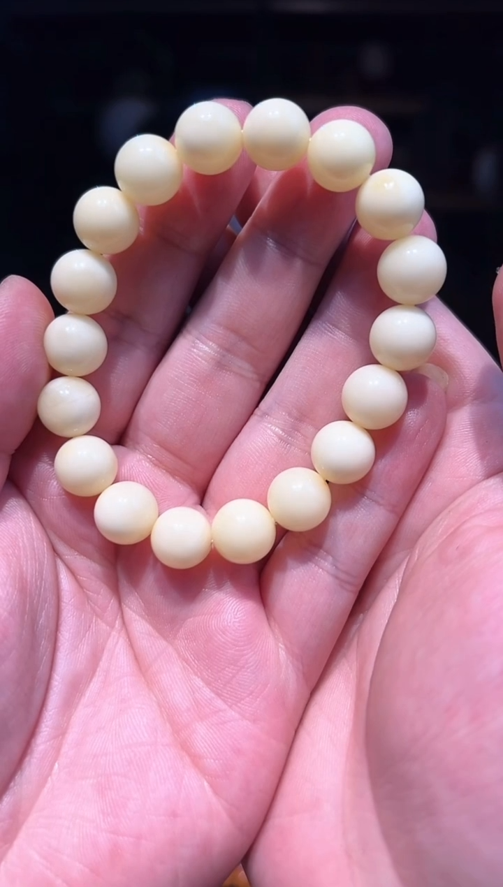 【闪购商品】蜜蜡手链未镶嵌11+单圈