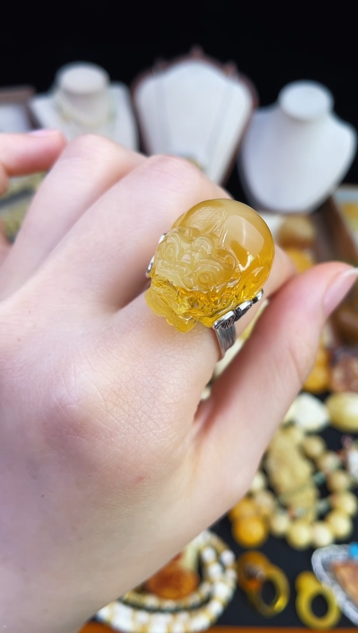 琥珀未镶嵌珠宝奇石柒月