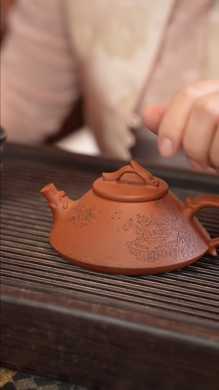 茶壶紫砂龙瓢 红清水 半手工 雕刻 180cc