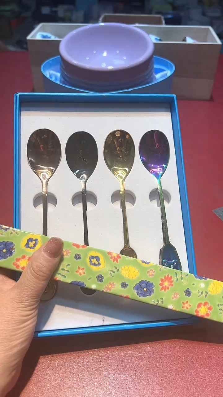 【闪购商品】瓷片锅碗瓢盆一件不剩