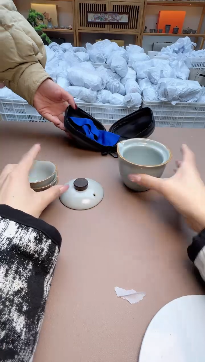 【闪购商品】摆件瓷制品S1111111111111