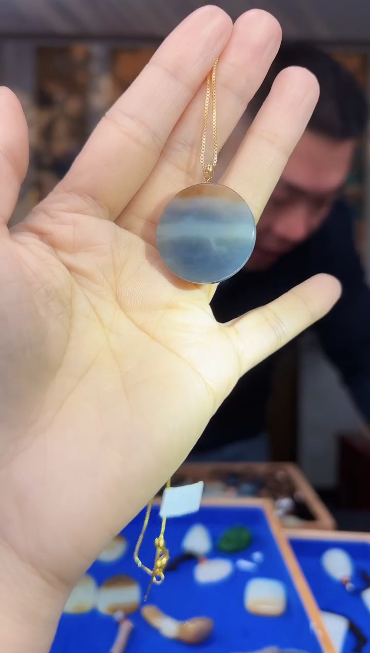 【闪购商品】和田玉挂件18K金镶嵌拍一发一