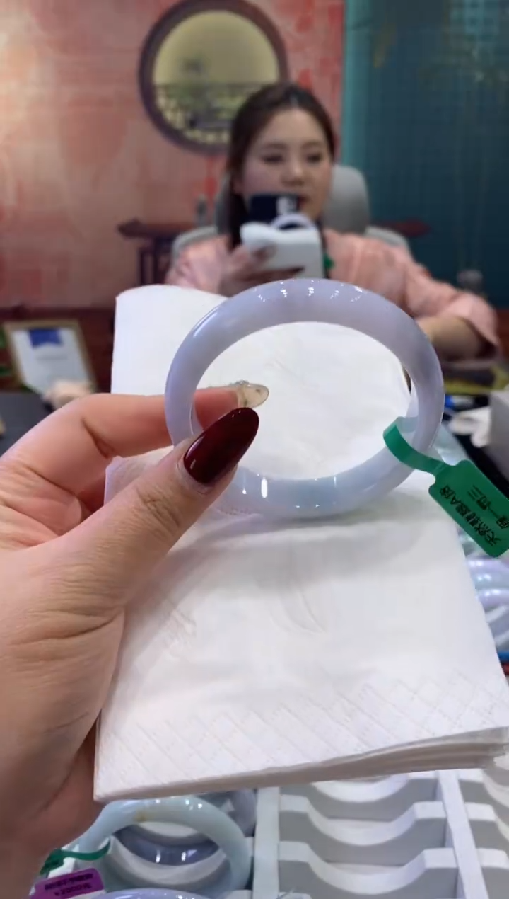 【闪购商品】翡翠手镯未镶嵌多人00011609