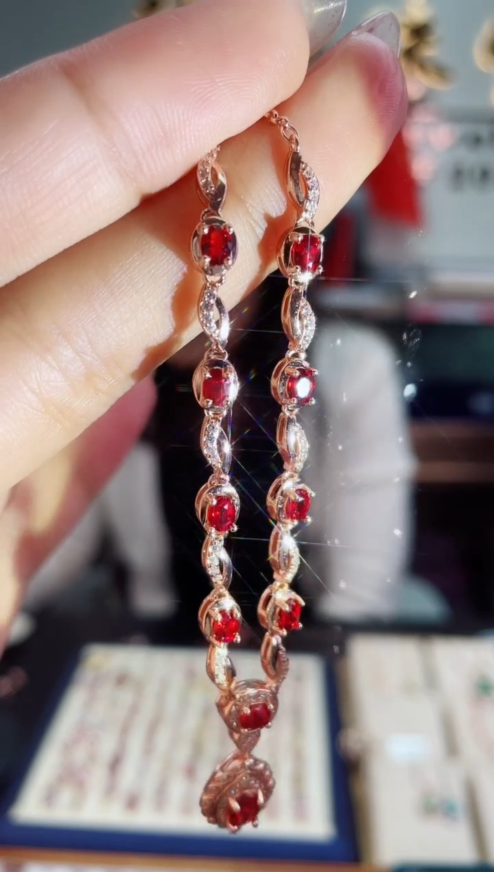 【闪购商品】彩色蓝宝石颈饰银S925镶嵌吊坠