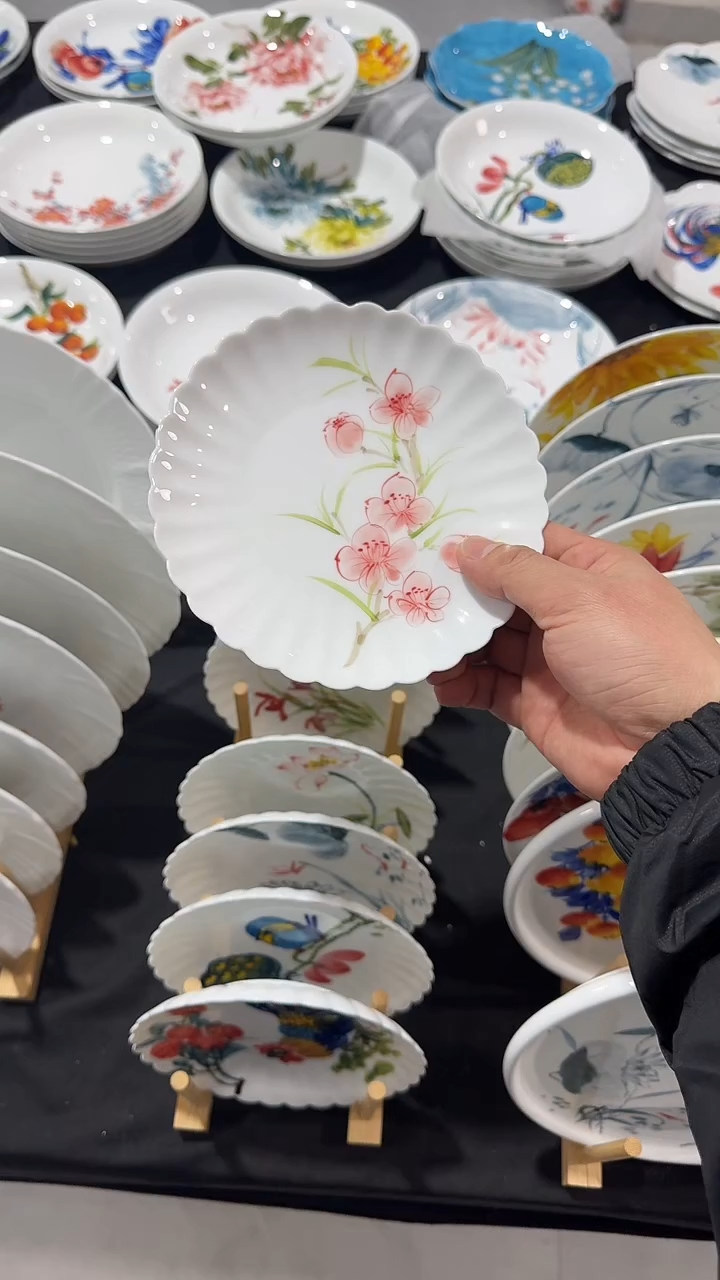 其他景德镇高温瓷（菊花碟）