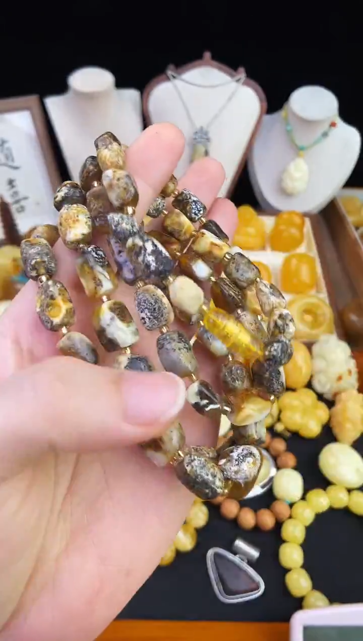 琥珀未镶嵌珠宝奇石柒月