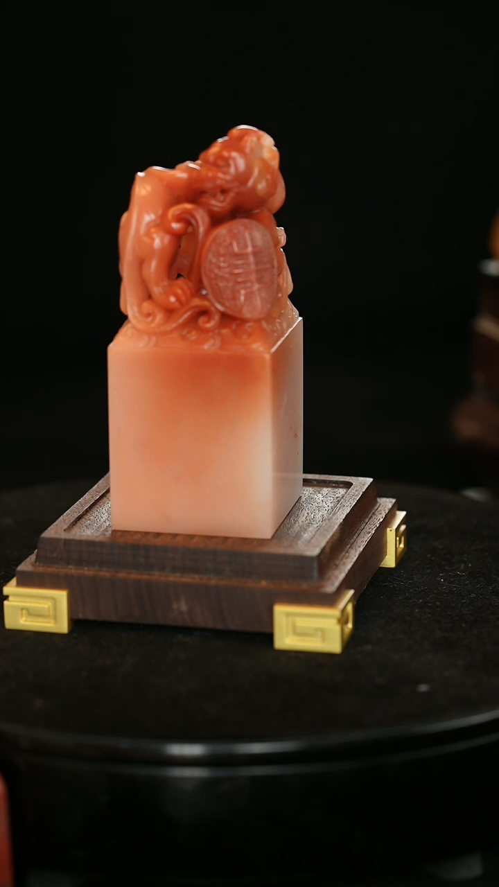 【闪购商品】老挝石李红善伯冻螭虎献瑞-郑献祺