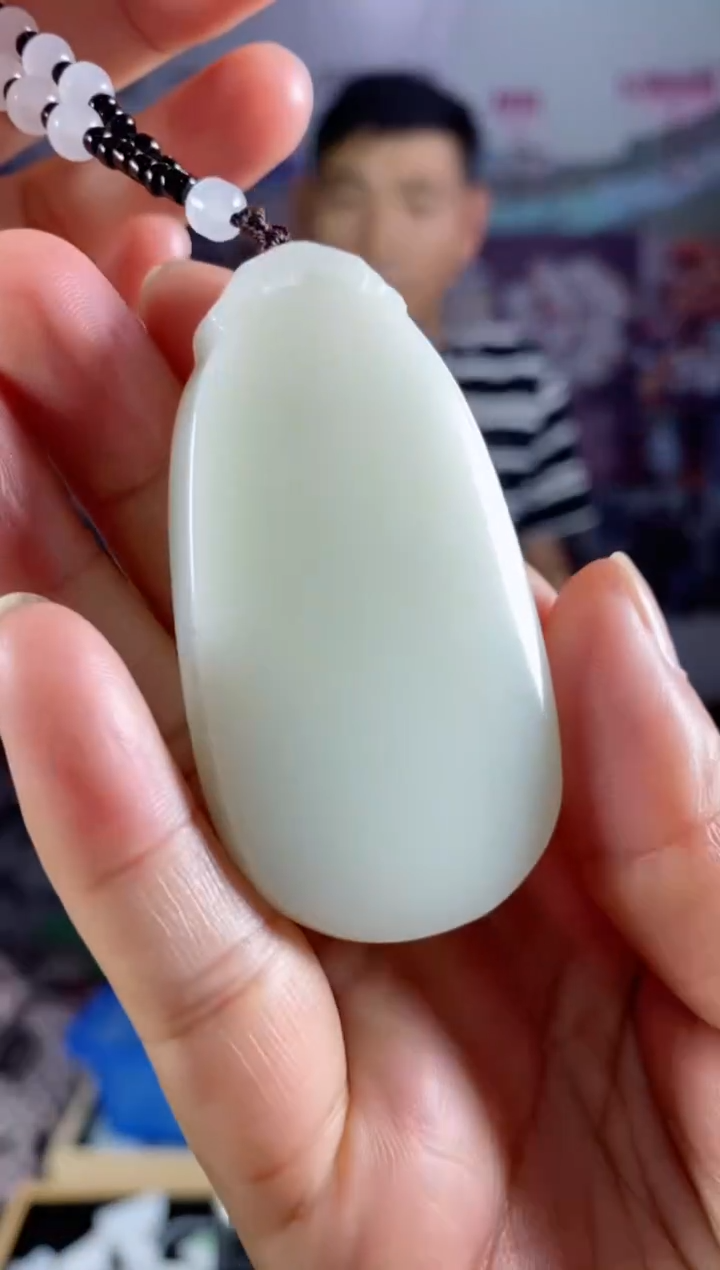 天然玉石未镶嵌颈饰