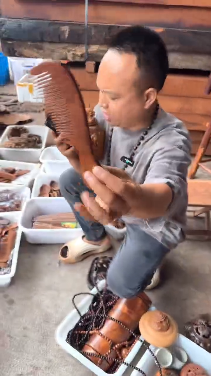 花梨木类工艺品8888888888