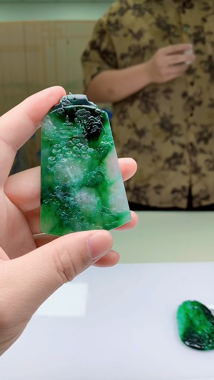 【闪购商品】定制翡翠未镶嵌4688ty-毛货挂件68