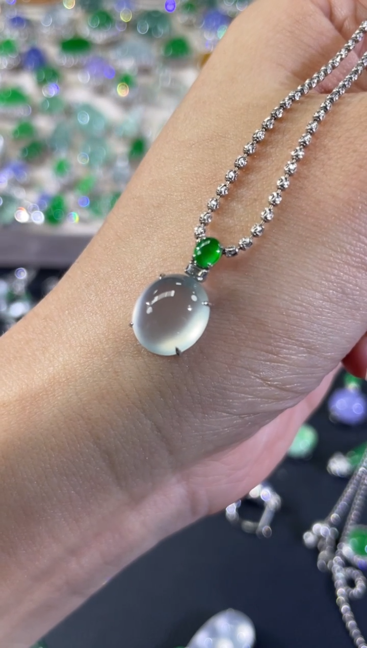 吊坠(不含链)18K金镶嵌翡翠毛****～A702|29800