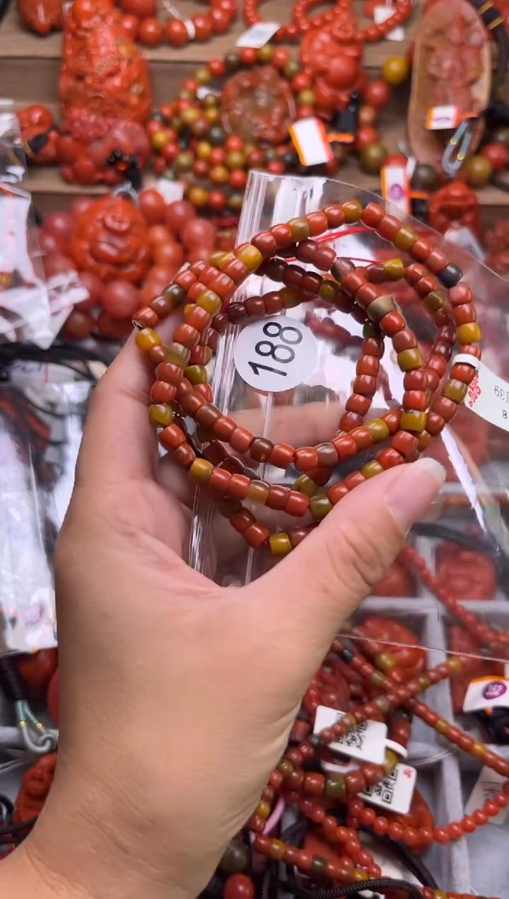 【闪购商品】南红玛瑙珠宝奇石未镶嵌188-5+