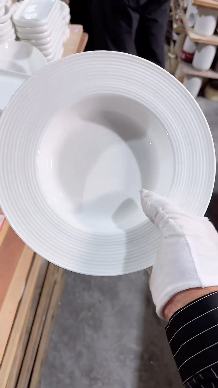 陶瓷韦斯草帽9英寸 微瑕凑满20元包邮