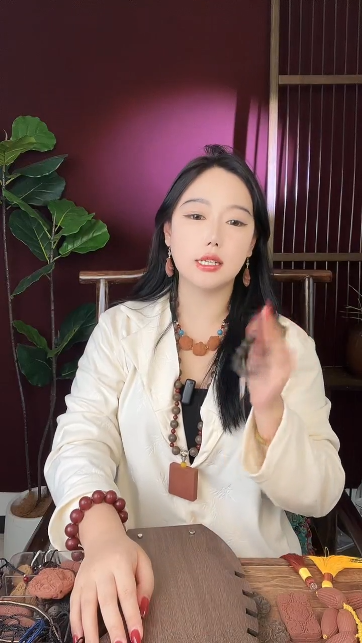 泥塑深静香方手串微瑕