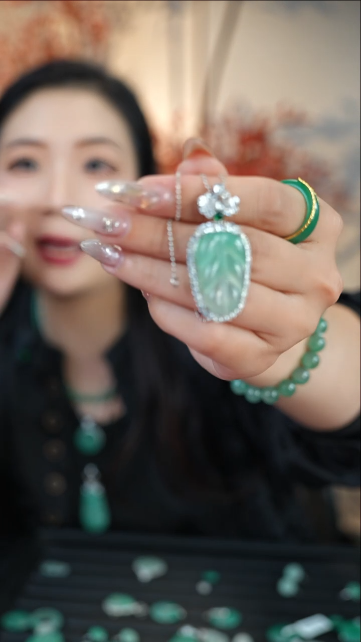 吊坠(不含链)合金石英质玉（非洲翠）叶子