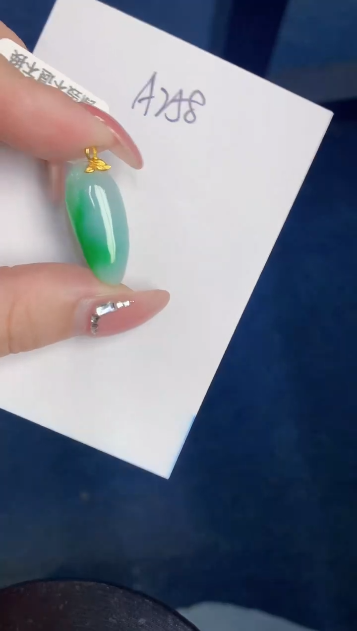 【闪购商品】翡翠颈饰18K金镶嵌000000000