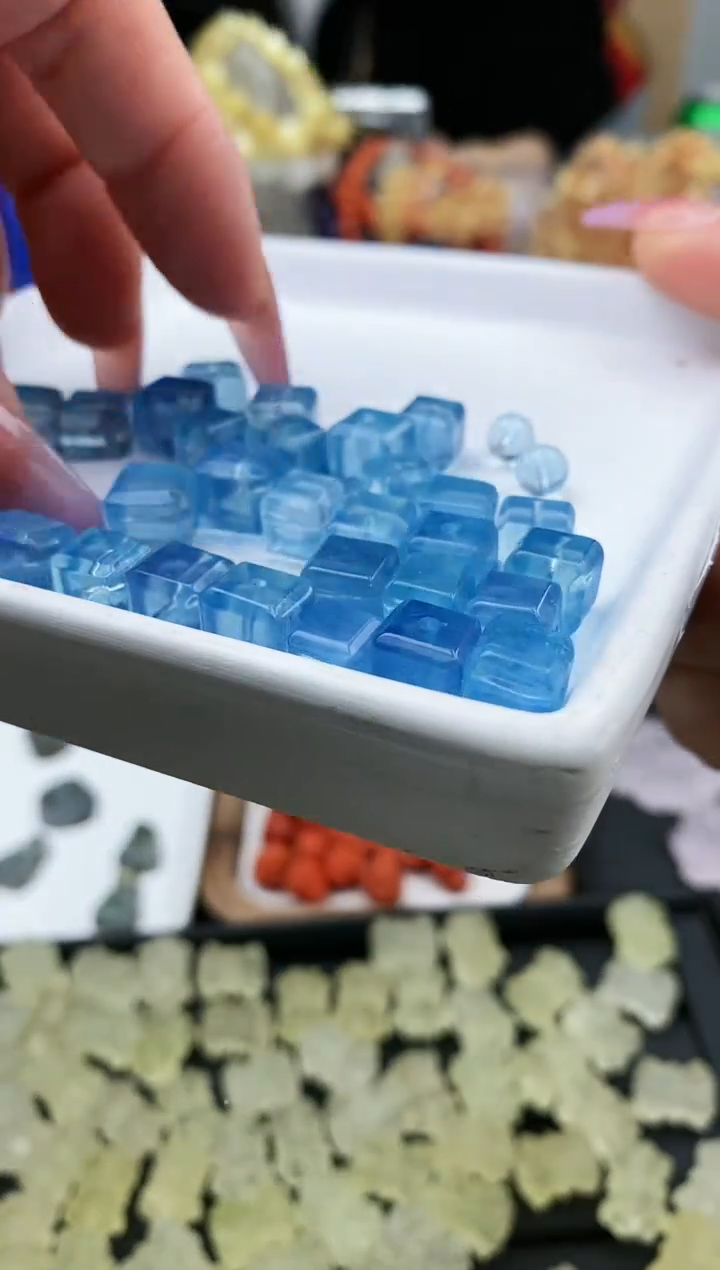 【闪购商品】海蓝宝石裸石未镶嵌75a多样性发其一/2.5/1个