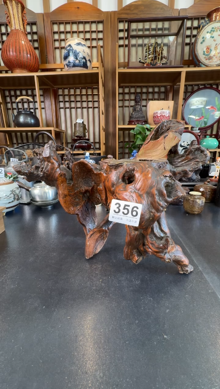 摆件  注意：回流商品，默认有瑕，不退不换。