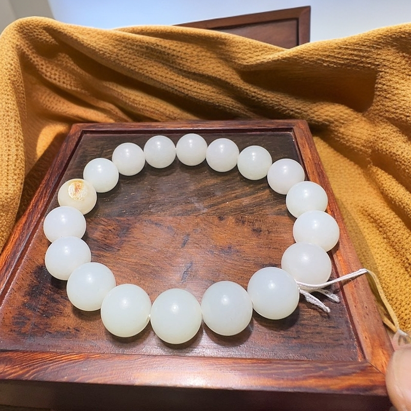 和田玉手串未镶嵌