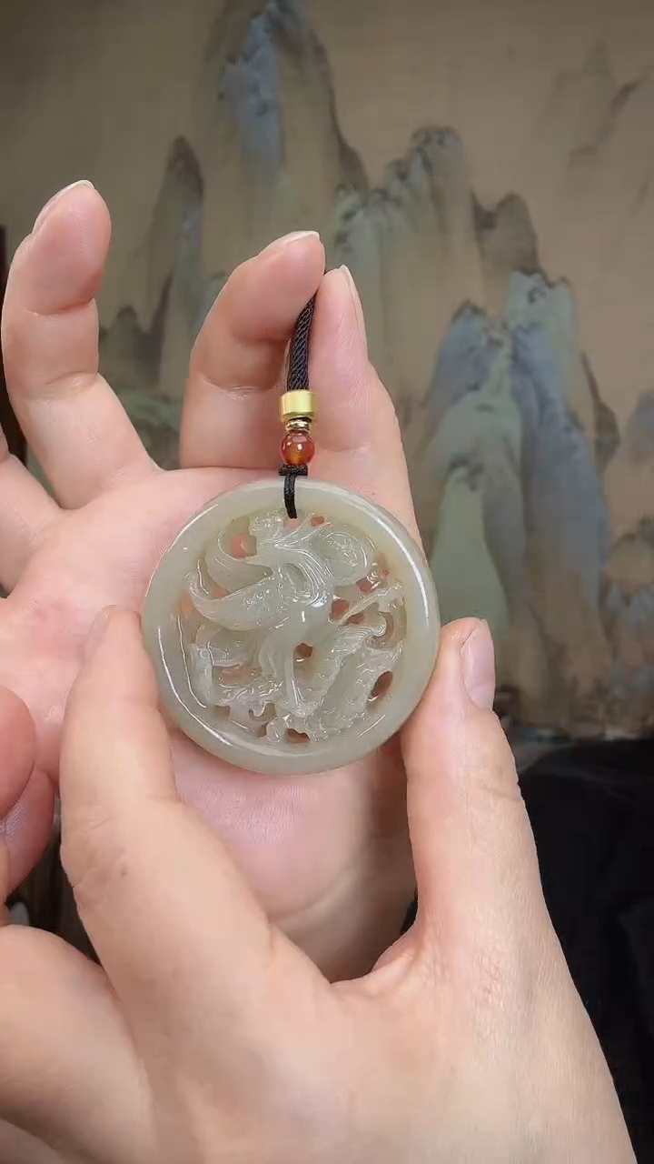 颈饰未镶嵌和田玉.