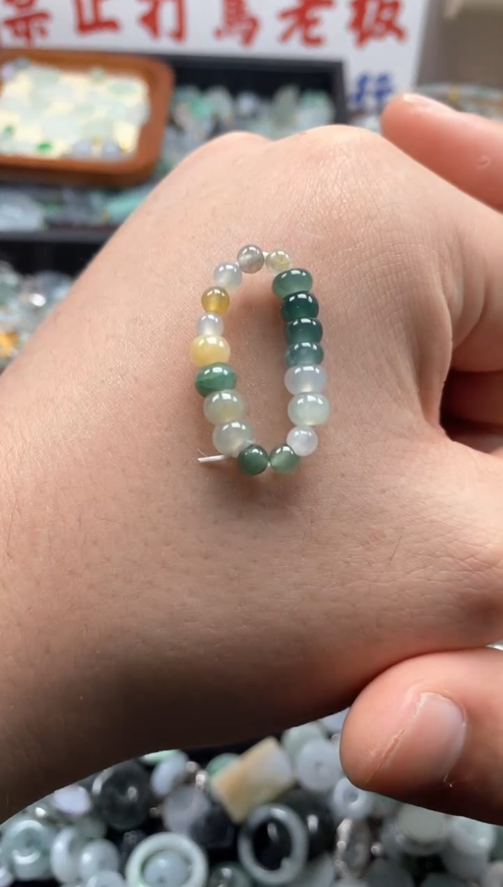 【闪购商品】翡翠颈饰未镶嵌哥哥