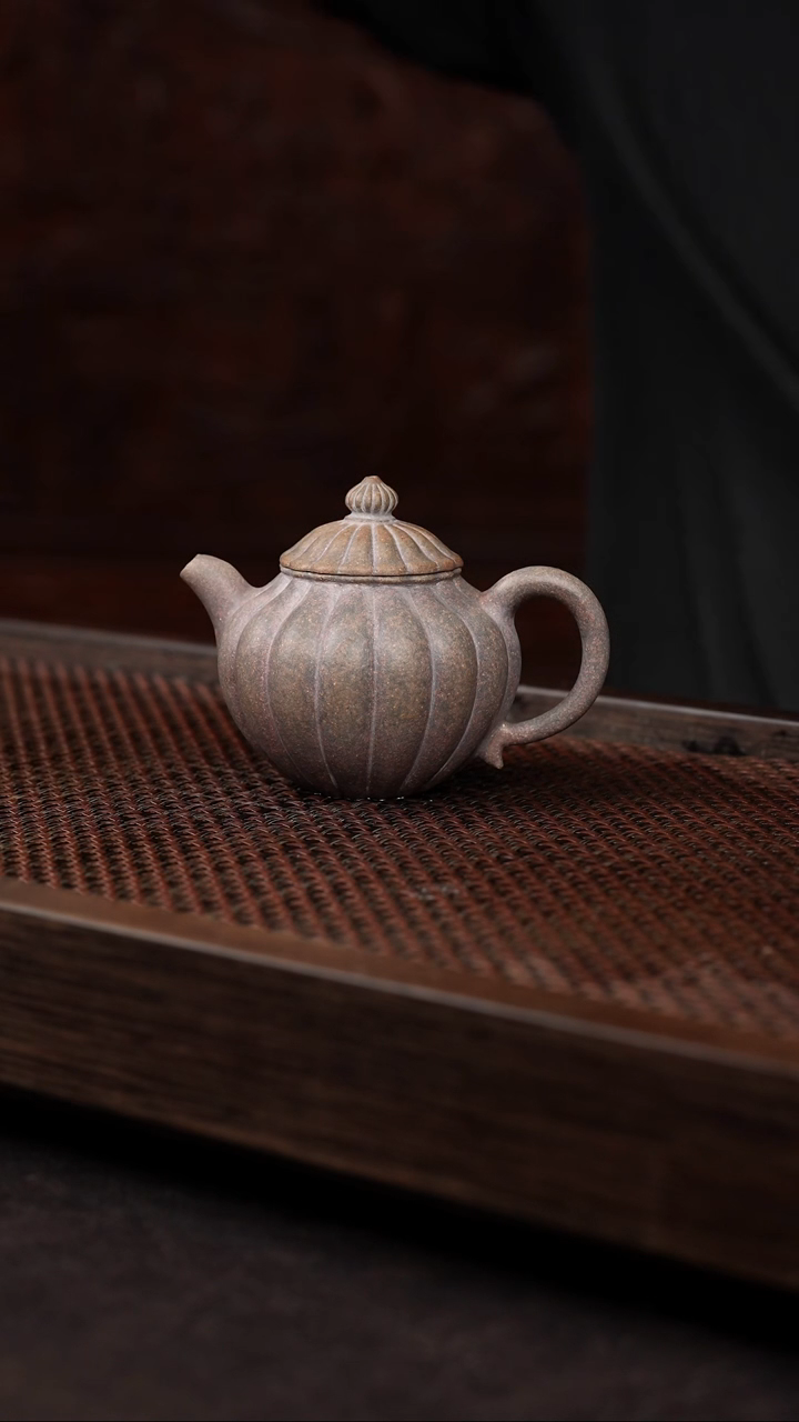 【闪购商品】紫砂茶壶岩中泥鞠蕾