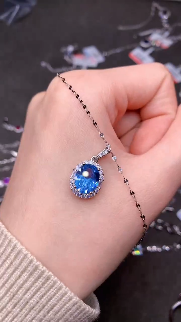 【闪购商品】海蓝宝石颈饰银S925镶嵌......