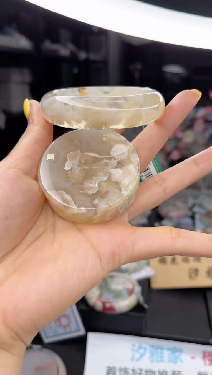 石英质玉未镶嵌手镯55圈口（赠送镯心）3658952