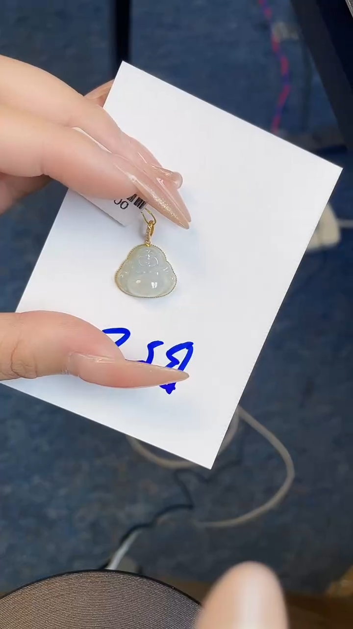 【闪购商品】翡翠颈饰18K金镶嵌00000000