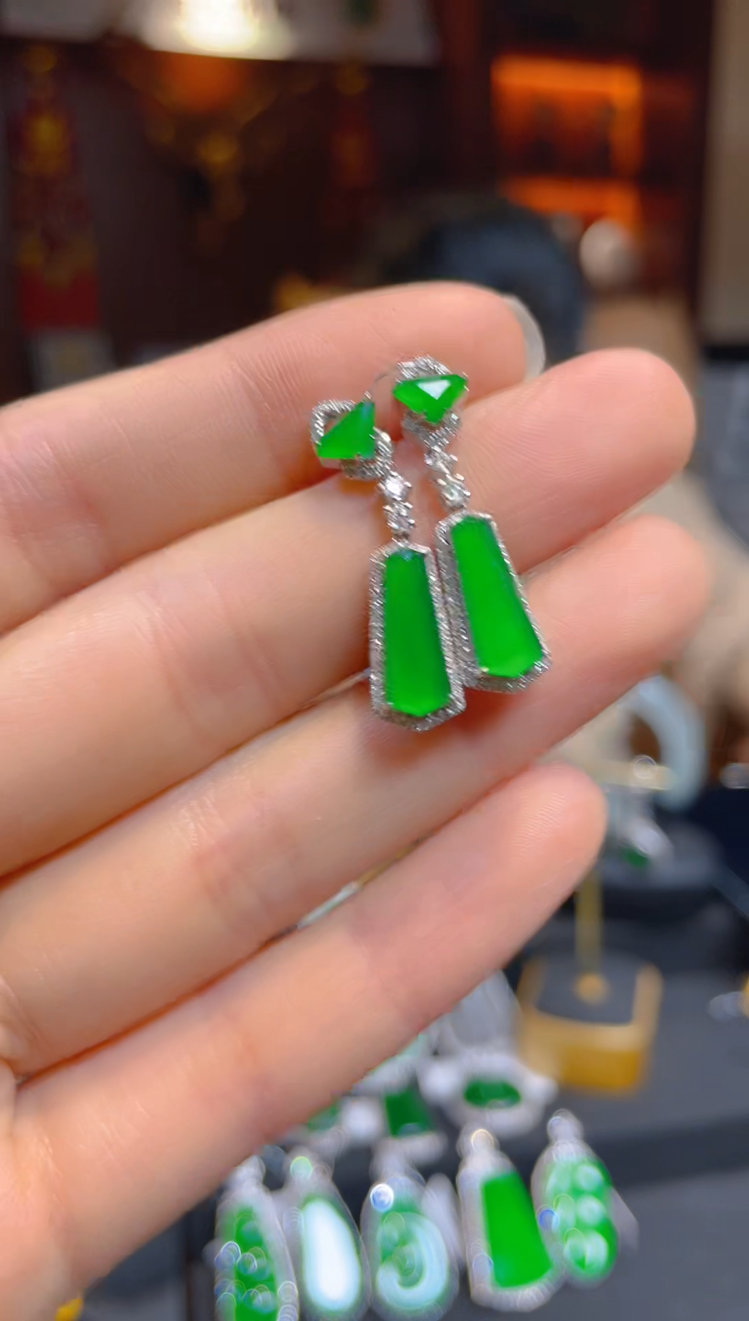 【闪购商品】翡翠耳饰18K金镶嵌118848天然A货翡翠耳坠