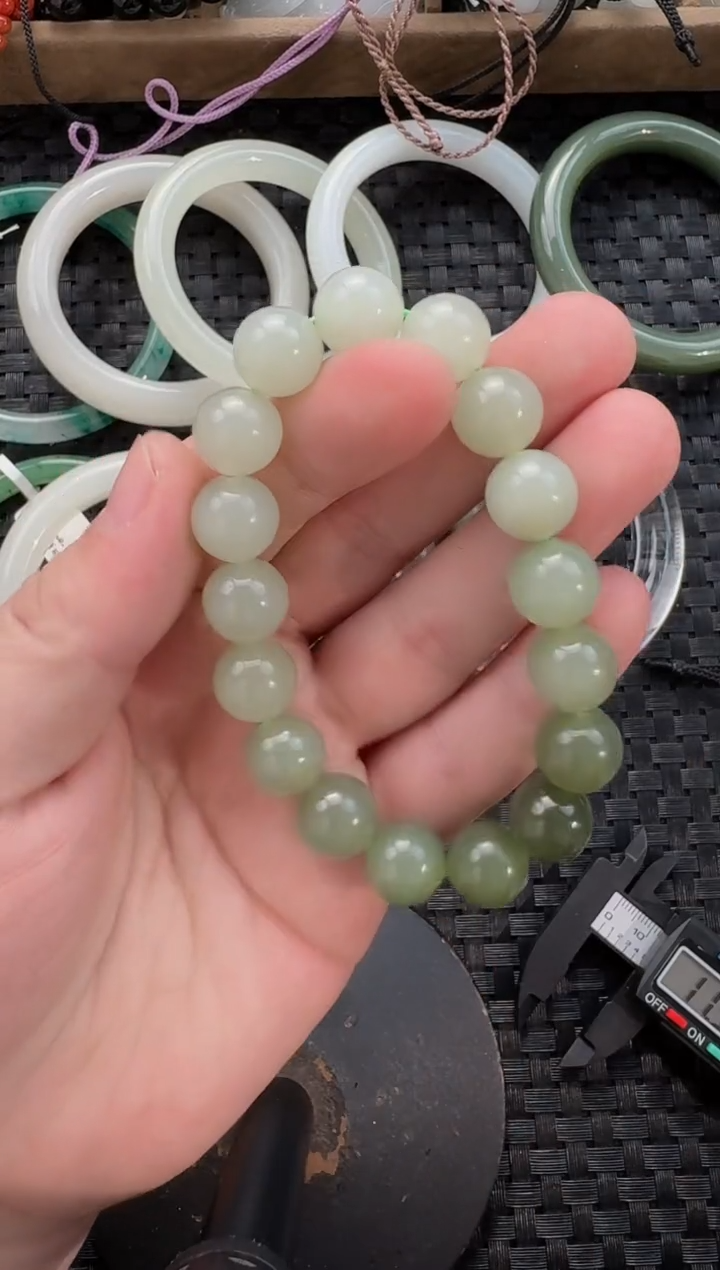 颈饰未镶嵌和田玉12mm晴水渐变色手串