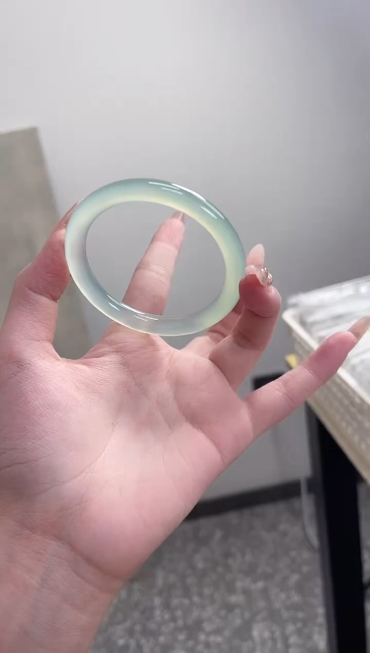 【闪购商品】玛瑙/玉髓手镯未镶嵌56圈圆条