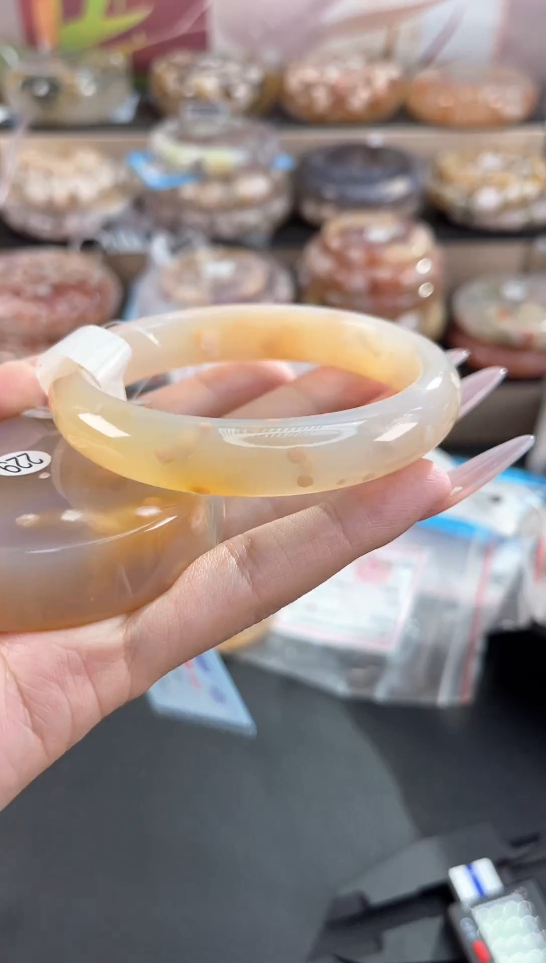 未镶嵌手镯石英质玉60