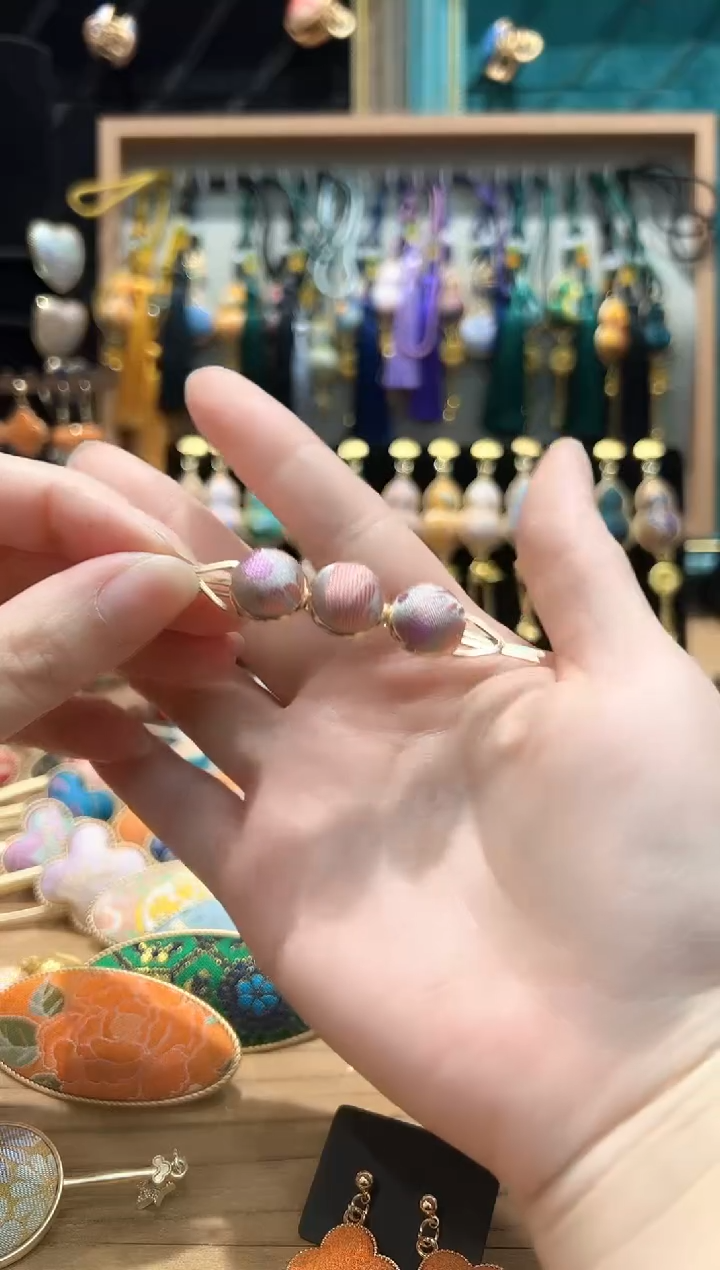 【闪购商品】【孤品车3.5】猫的日记三个豆豆夹子