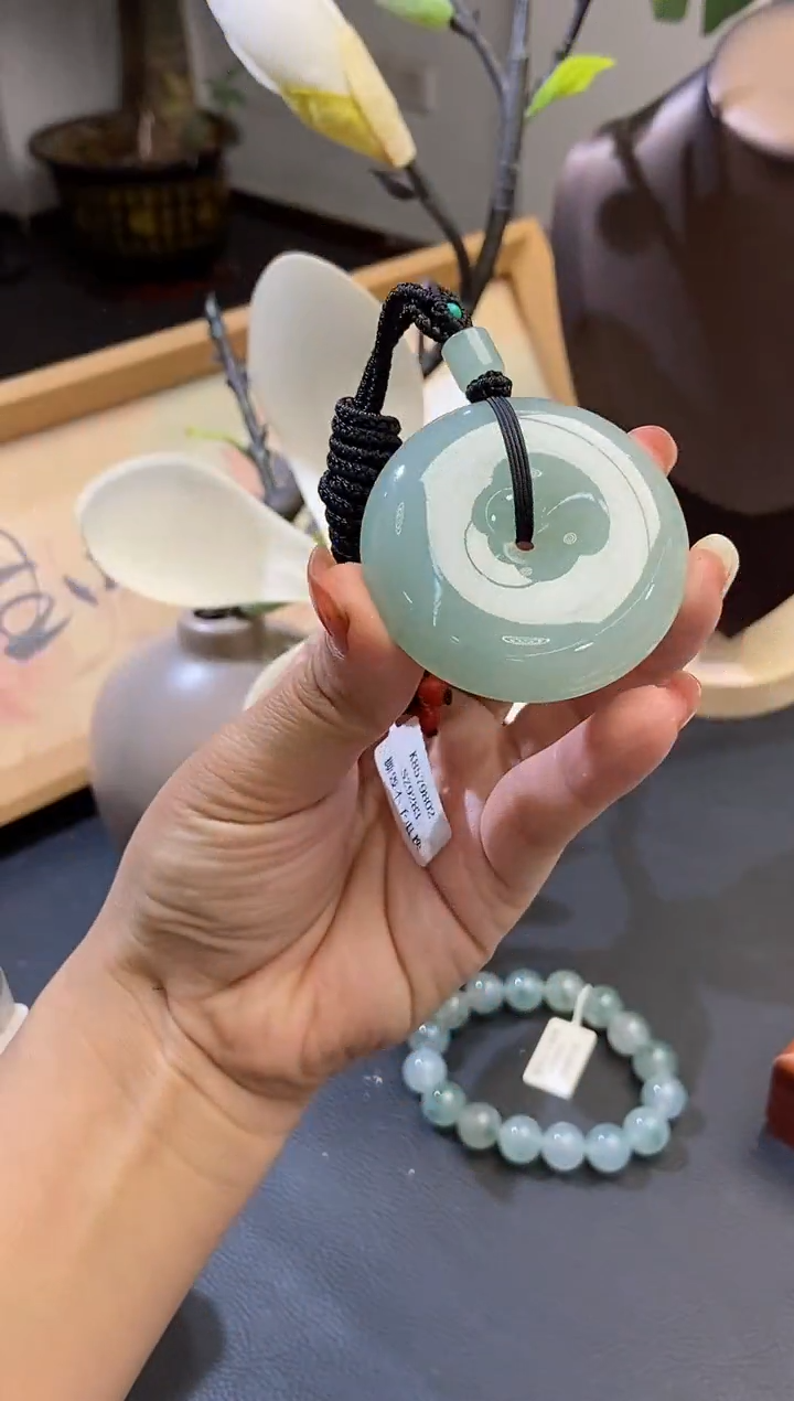 【闪购商品】翡翠颈饰未镶嵌缅甸天然翡翠