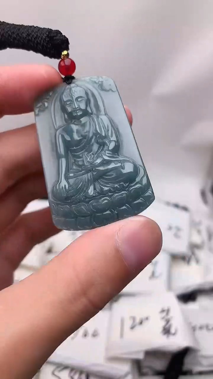 颈饰未镶嵌翡翠阿弥