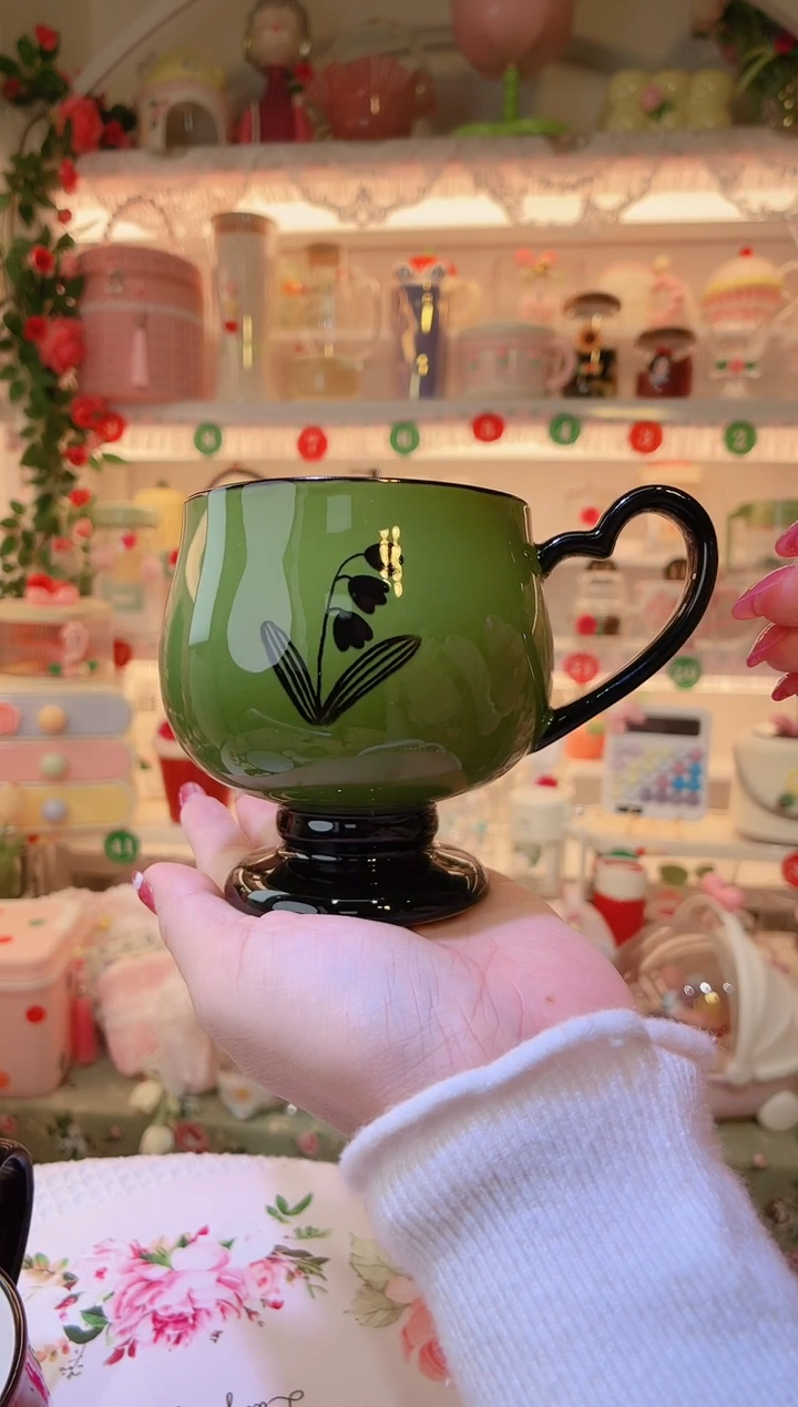 复古高脚杯绿色——手工制作品质好！