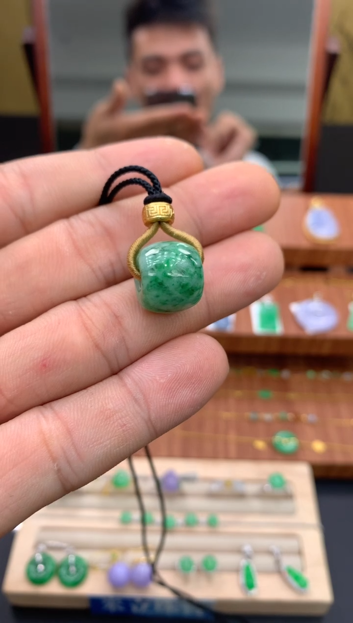 吊坠(不含链)未镶嵌翡翠路路通