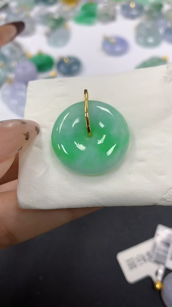 颈饰18K金镶嵌翡翠a货假一赔三支持复检百元上9元证书费自理