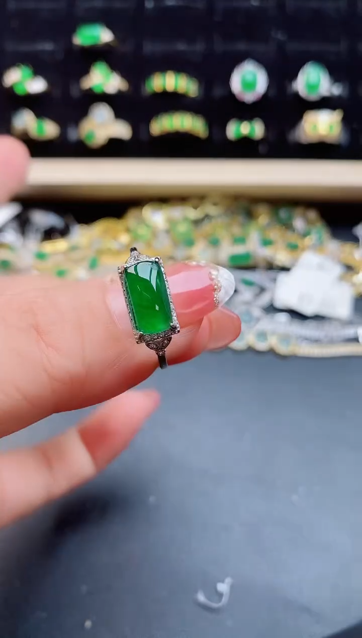 【闪购商品】翡翠戒指银S925镶嵌1212