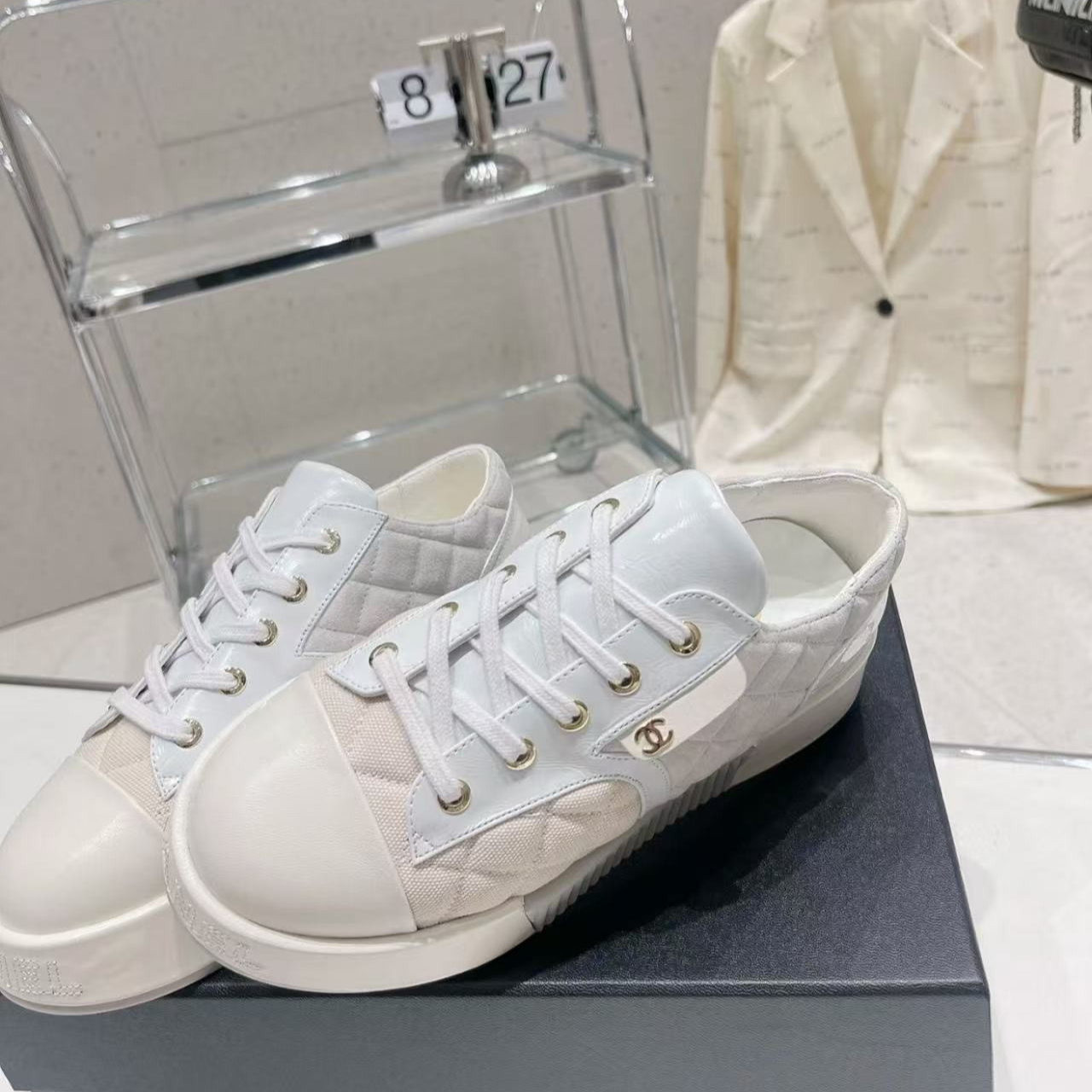 未使用 Chanel/香奈儿 香奈儿白色格纹饼干鞋36.5码